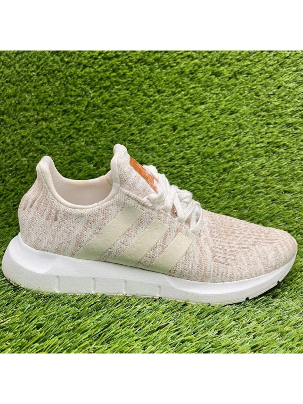 Adidas Swift Run Womens Size 8 White Copper Athletic Running Shoes Sneakers